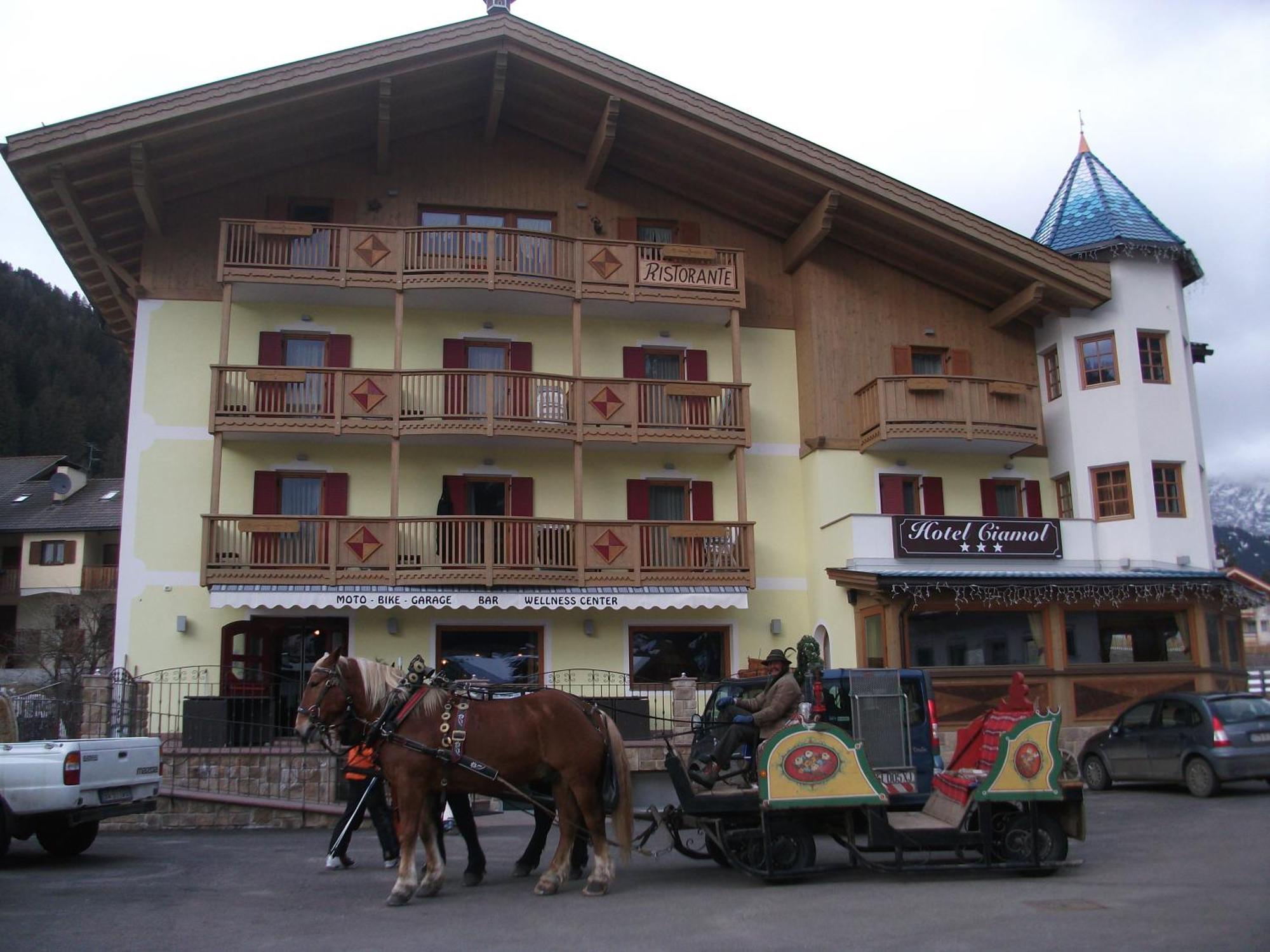 Hotel Ciamol Campitello di Fassa Εξωτερικό φωτογραφία