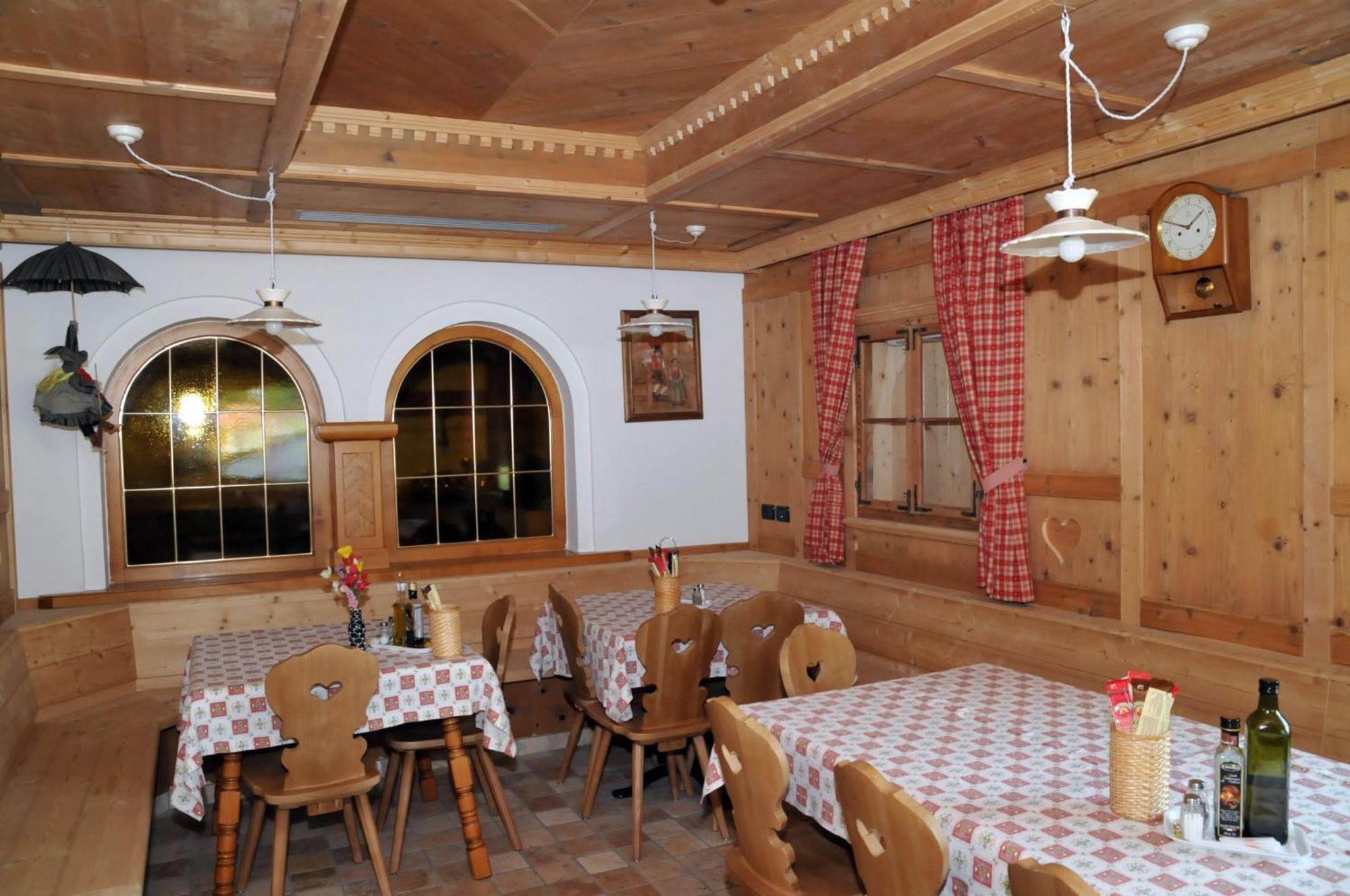Hotel Ciamol Campitello di Fassa Εξωτερικό φωτογραφία