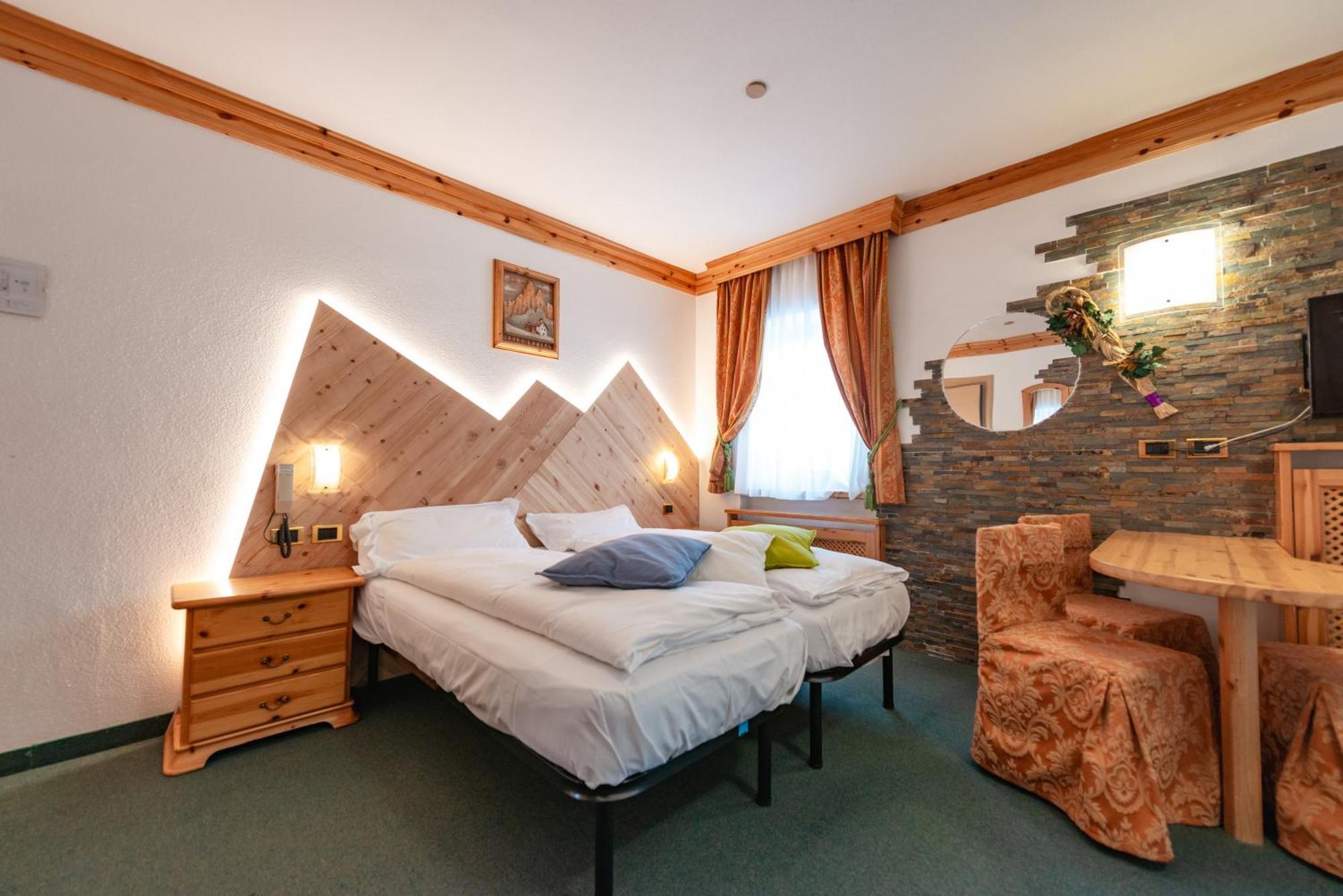 Hotel Ciamol Campitello di Fassa Εξωτερικό φωτογραφία