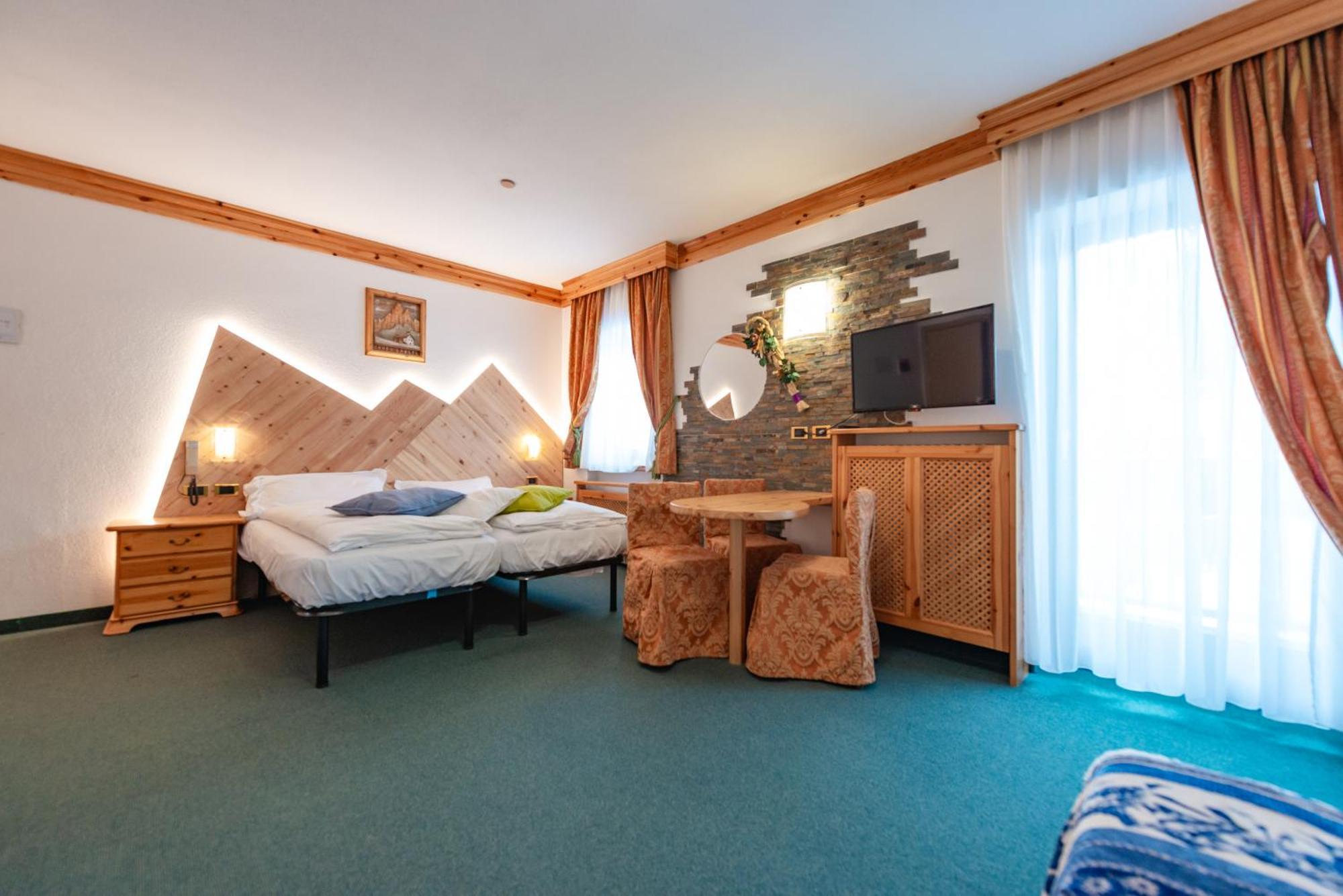 Hotel Ciamol Campitello di Fassa Εξωτερικό φωτογραφία