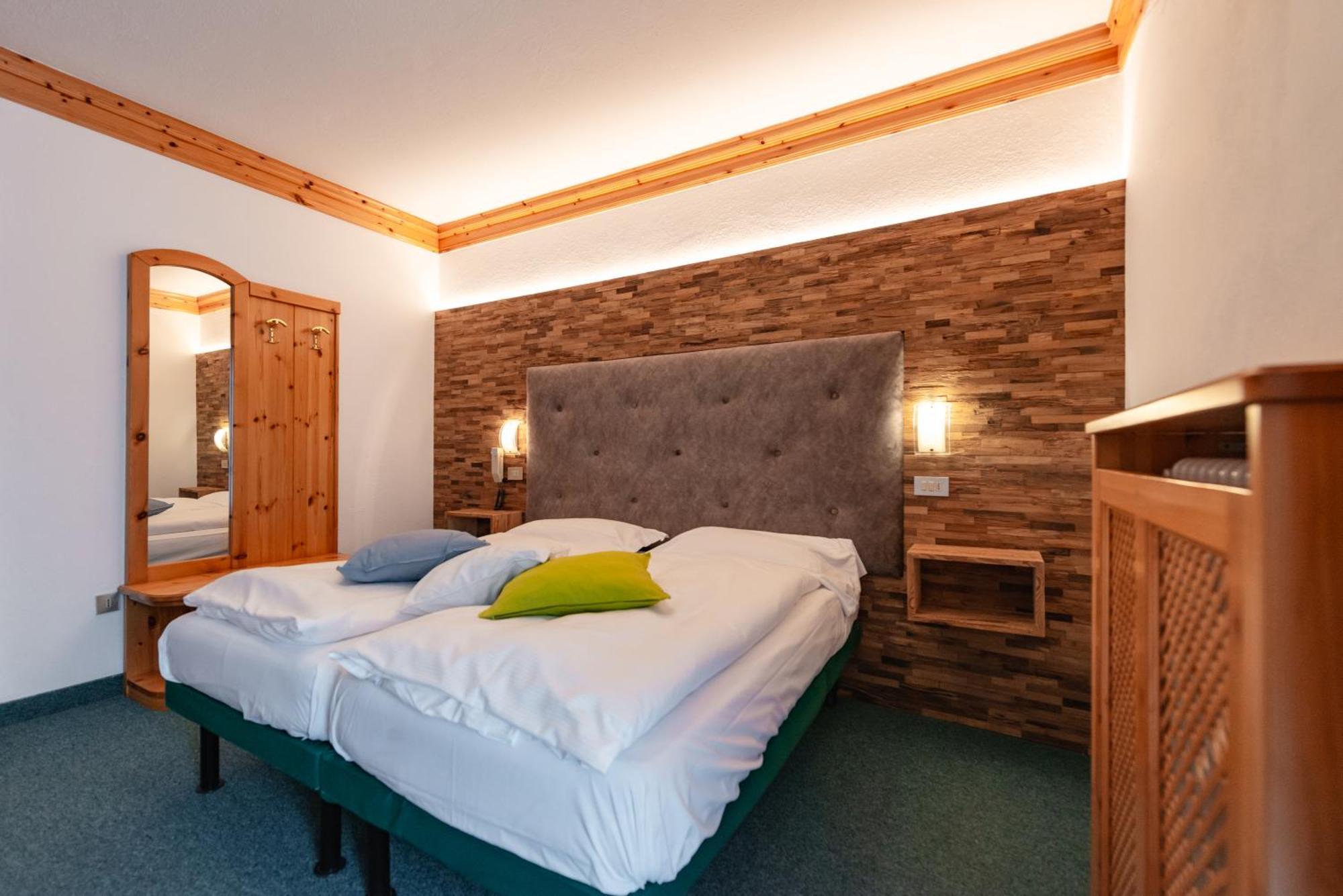 Hotel Ciamol Campitello di Fassa Εξωτερικό φωτογραφία