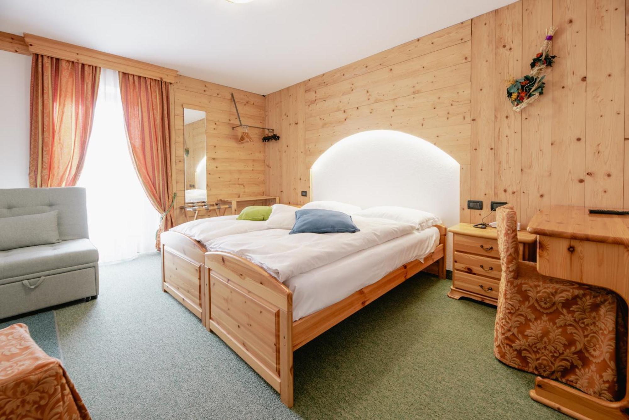Hotel Ciamol Campitello di Fassa Εξωτερικό φωτογραφία