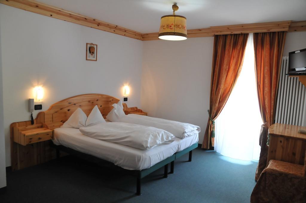 Hotel Ciamol Campitello di Fassa Δωμάτιο φωτογραφία